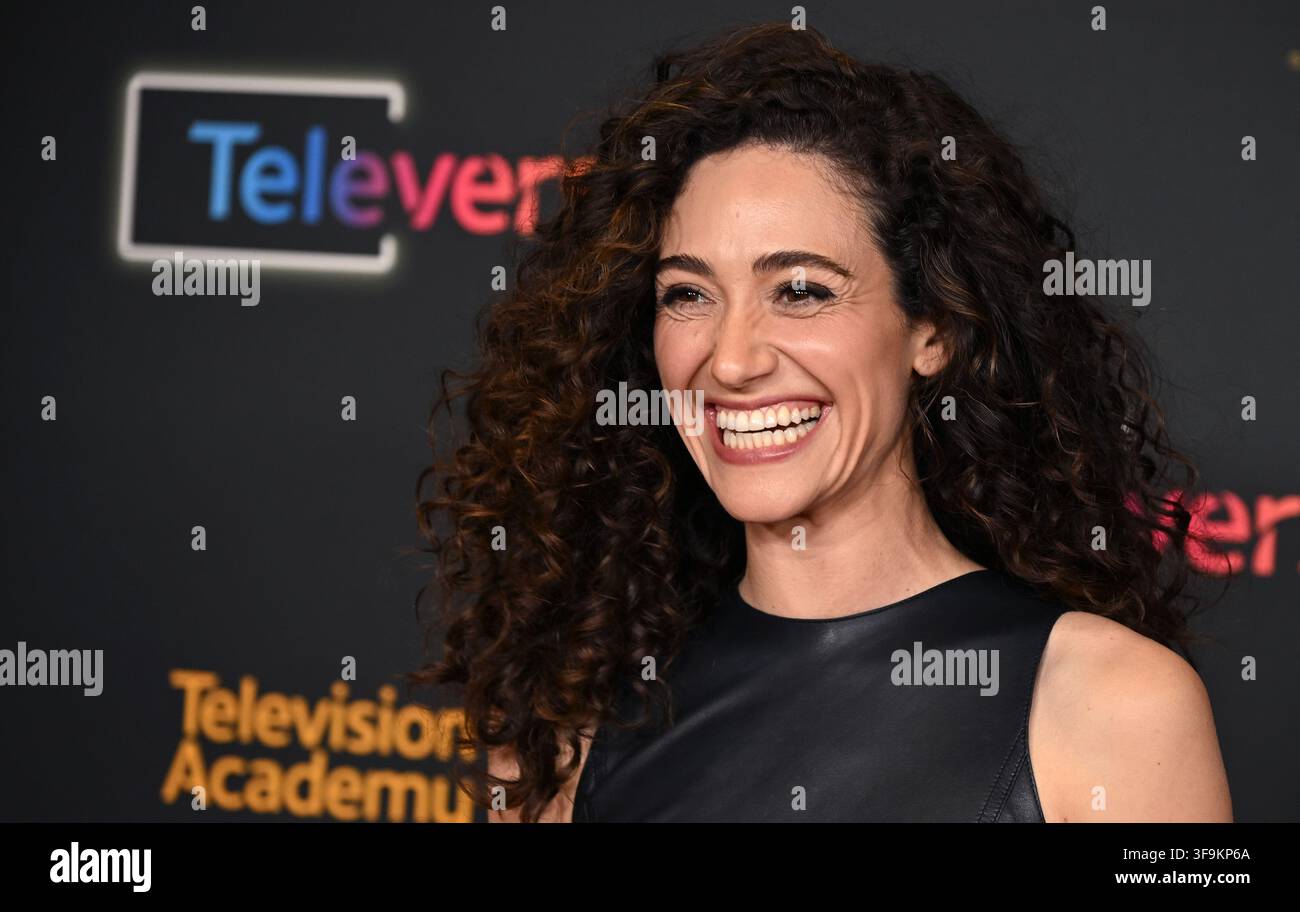 Los Angeles, USA. 15. Aug., 2026. Emmy Rossum kommt zur Televerse 2026 - Tag 2 im JW Marriot Hotel am 15. August 2026 in Los Angeles, CA. © Lee Watt/AFF-USA.COM Credit: AFF/Alamy Live News Stockfoto