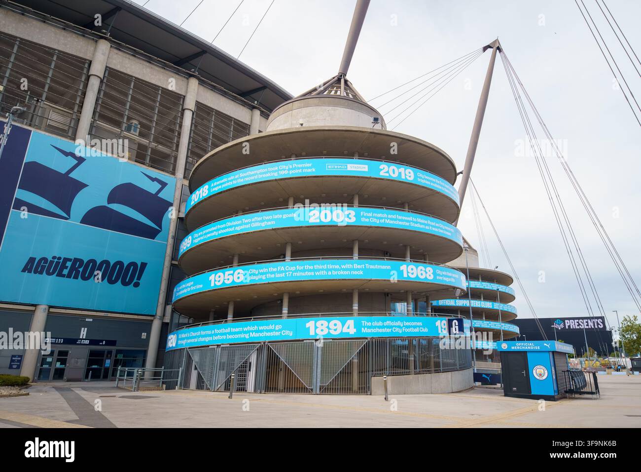 Etihad-Stadion Zuhause des Manchester CityFootball Clubs. Blick auf die Außenseite des Stadions.Manchester UK 15. August 2026 Stockfoto