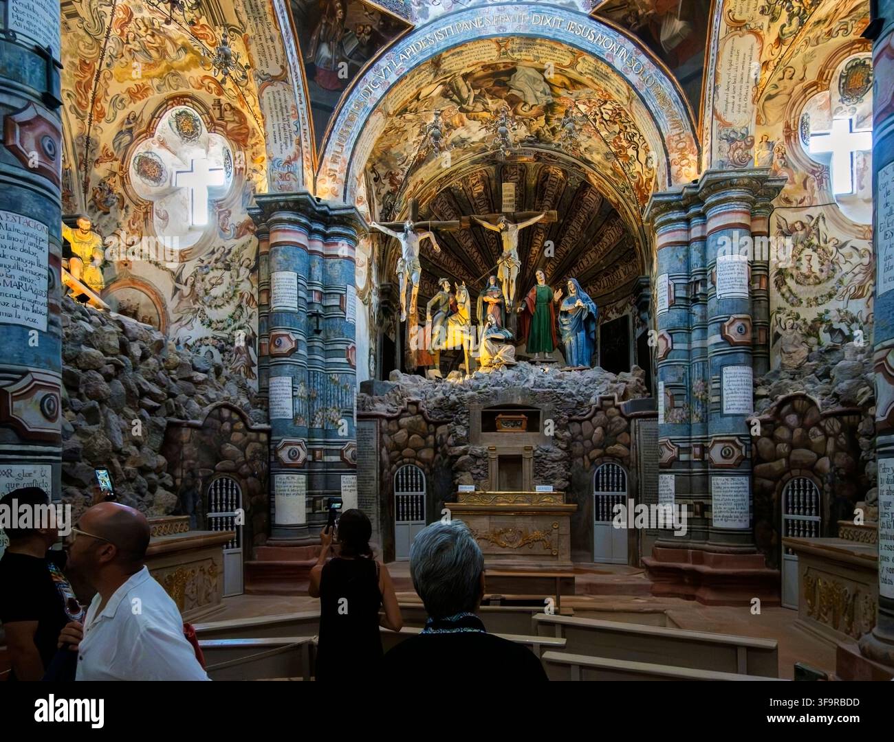 Besucher im Santuario de Jesús Nazareno de Atotonilco, Guanajuato, Mexiko Stockfoto