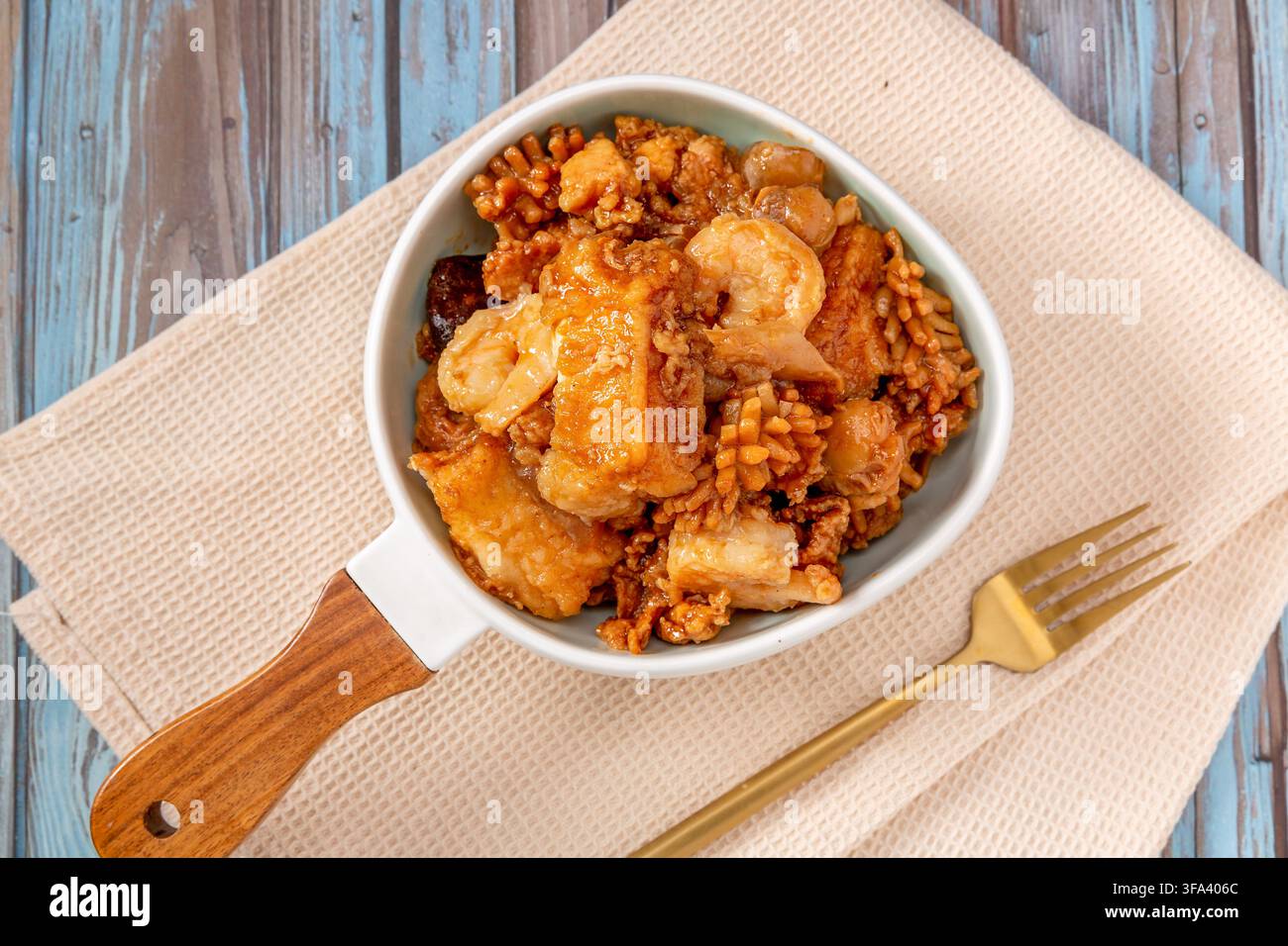 Chinesischer Acht-Schätze-Tofu-Meeresfrüchte-Stirfry Stockfoto