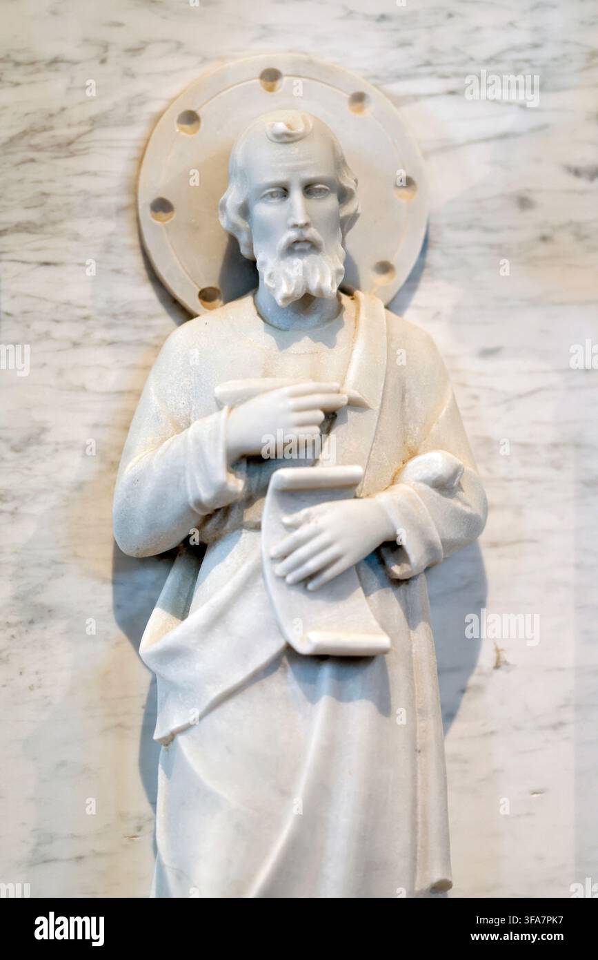 Lukas der Evangelist, Schutzpatron der Künstler und Ärzte. Bor et Bar. Frankreich. Stockfoto