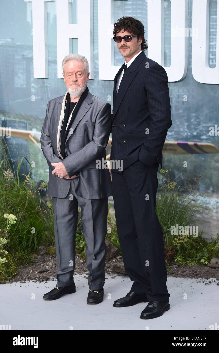 Ridley Scott und Jacob Elordi bei der Weltpremiere des Spielfilms 'The Dog Stars / The End of the Stars' im Odeon Luxe Leicester Square. London, 20.08.2026 Stockfoto