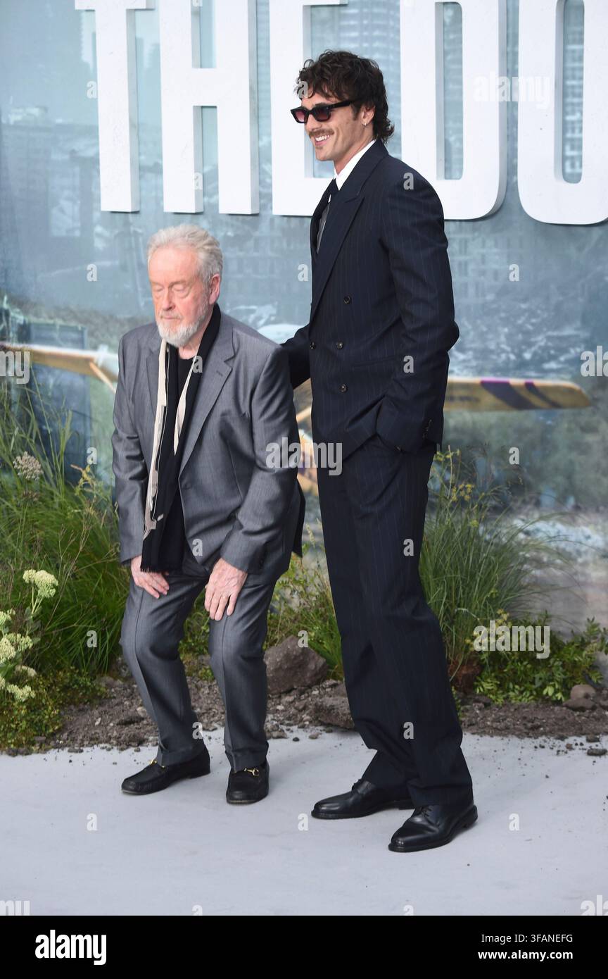 Ridley Scott und Jacob Elordi bei der Weltpremiere des Films 'The Dog Stars / The End of the Stars' im Odeon Luxe Leicester Square. London, 20.08.2026 Stockfoto