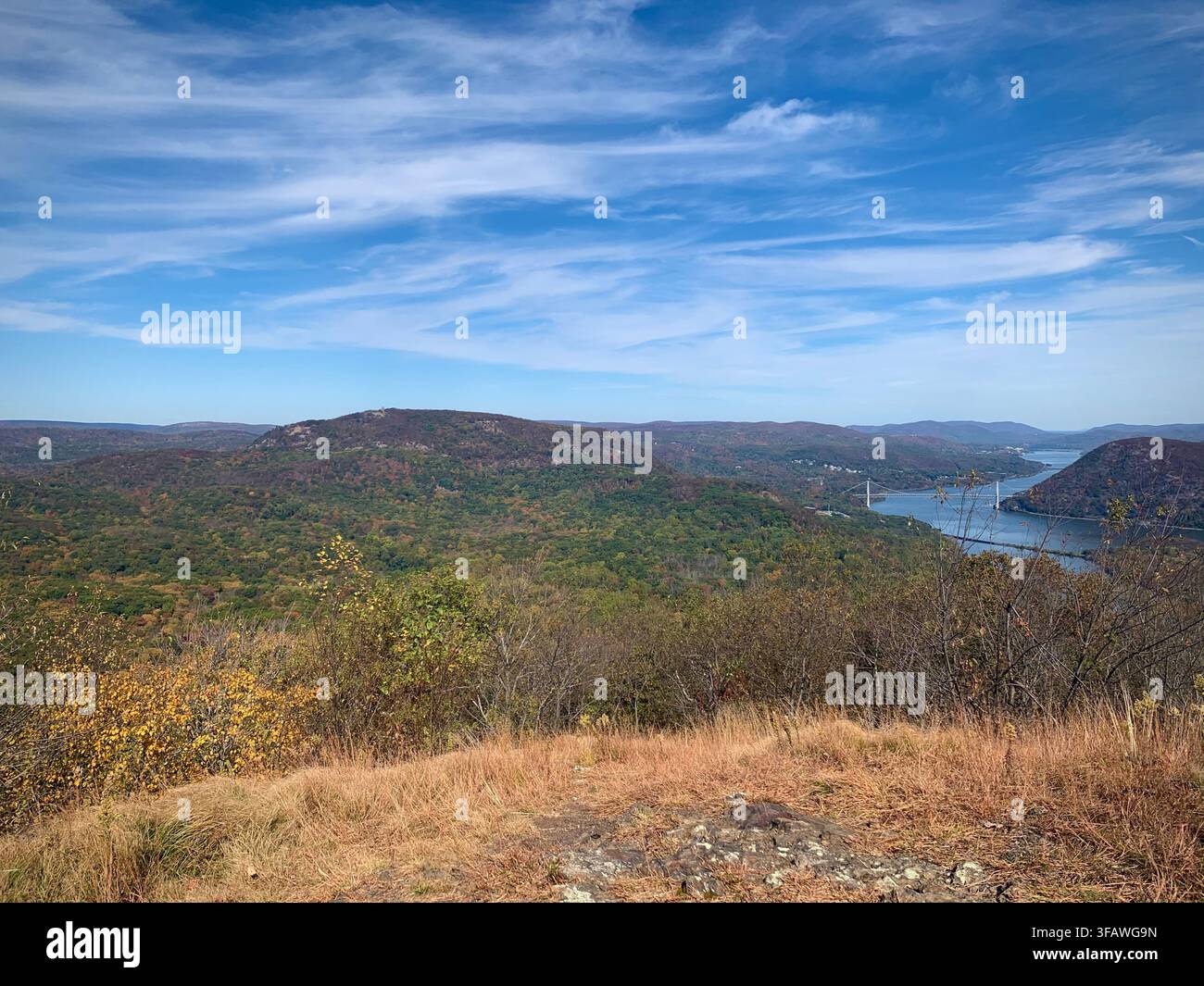 Bergaussicht mit Hudson River (Hudson Valley, New York, USA) Stockfoto