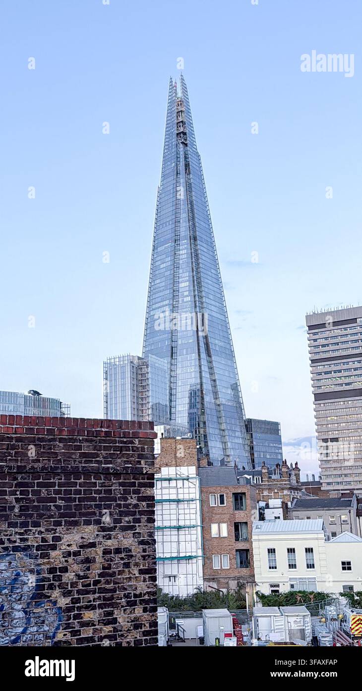 London, UK. 21. August 2026. UK-Wetter. London atmet nach der Hitzewelle der letzten Woche auf, die Luft ist wieder weich geworden. Credit:xiu bao/Alamy Live News Stockfoto