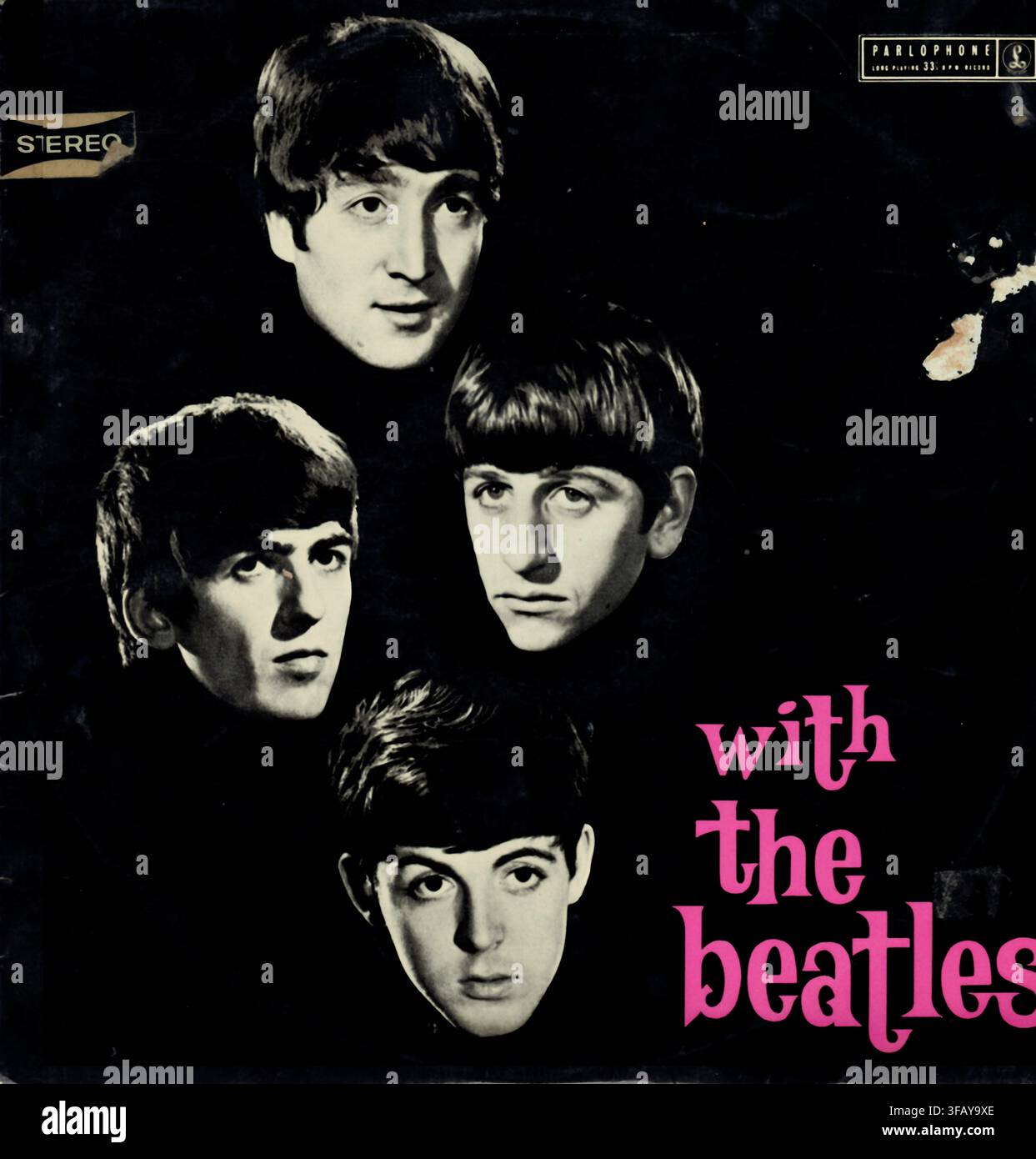 Hochauflösender Rand-zu-Rand-Scan des Frontcover-Kunstwerks für die australische Vinyl-LP-Pressung von With The Beatles auf Parlophone aus dem Jahr 1963. Stockfoto