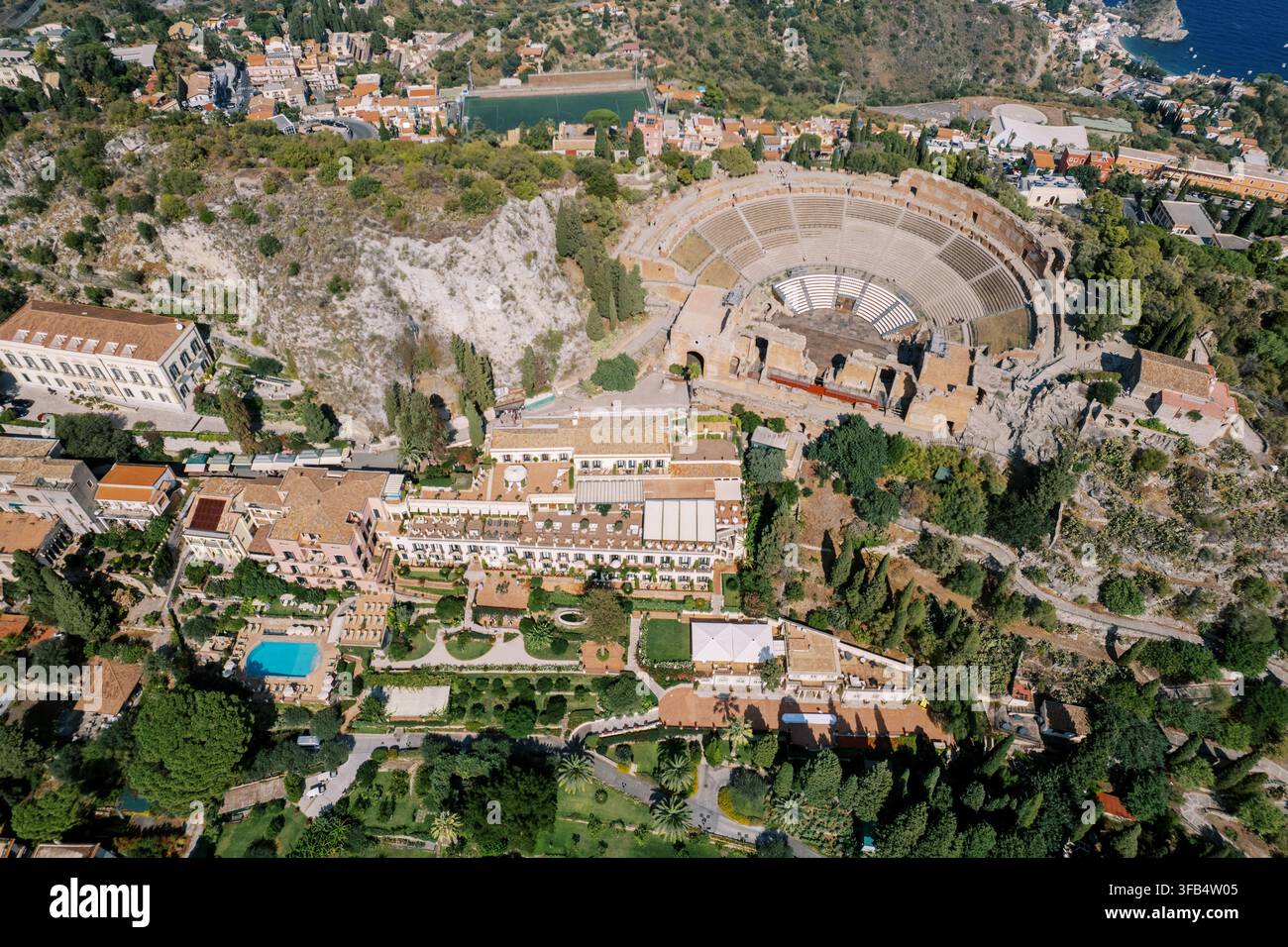 Luftbild des antiken griechischen Theaters in Taormina, Sizilien Stockfoto