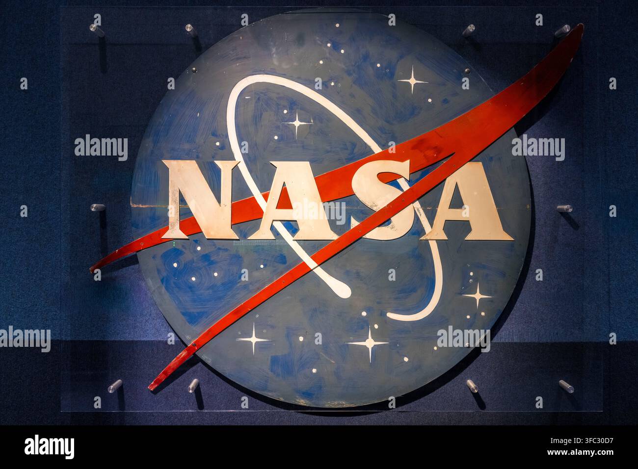 Vereinigte Staaten, Florida, Kennedy Space Center (KSC), der Besucherkomplex des Kennedy Space Center, Gebäude Heroes & Legends, NASA-Originalschild im Mercury Mission Control Center in Cape Canaveral Stockfoto