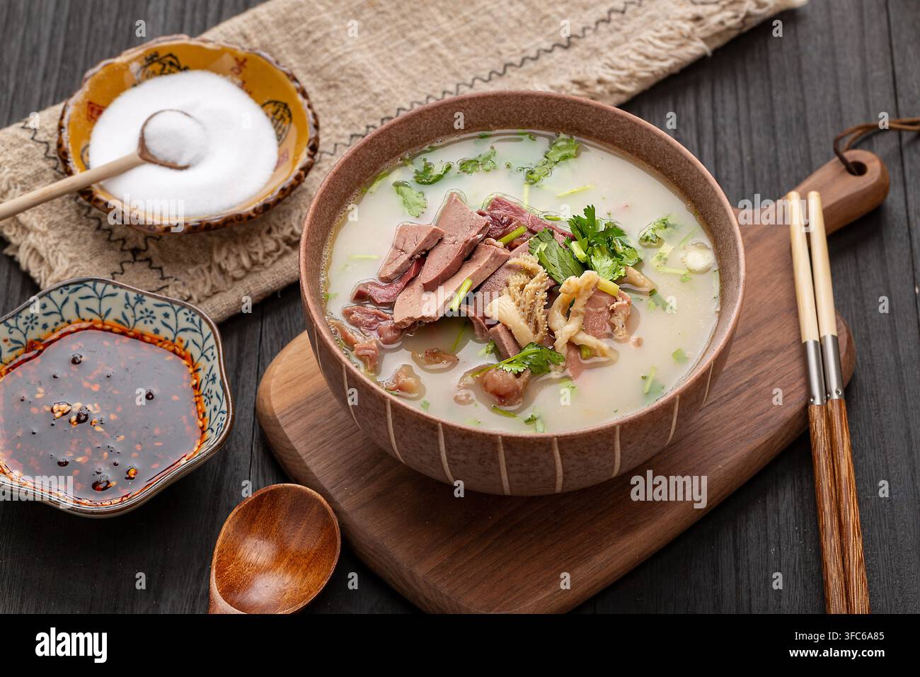 Henan-Lamm-Nebelsuppe Traditionelles chinesisches Gericht Stockfoto