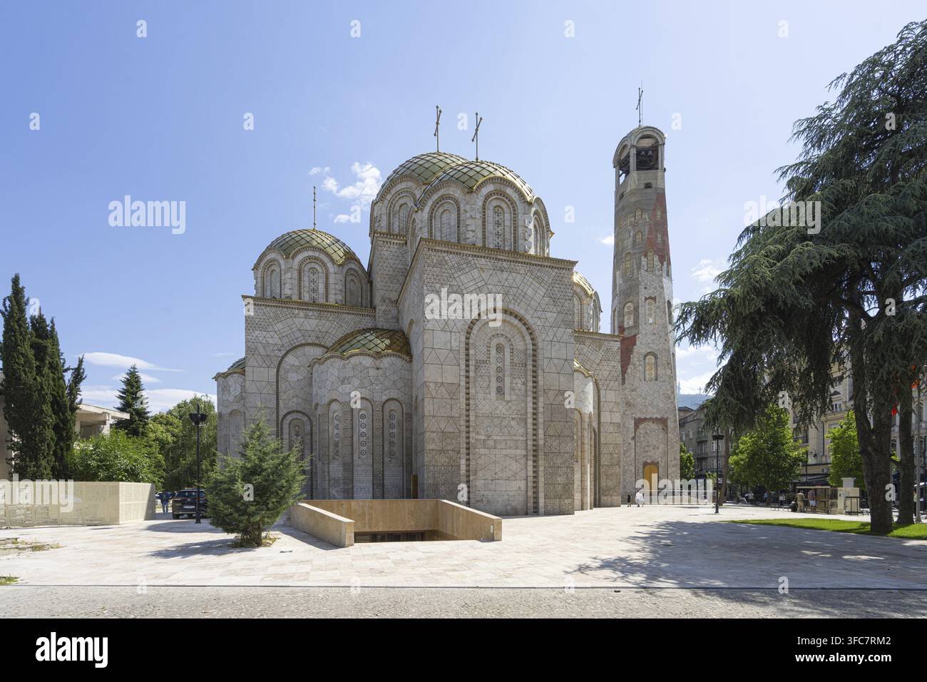 Skopje, Nordmazedonien, 2. Juni 2026. Außenansicht des Tempels von St. Konstantin und Helena im Stadtzentrum Stockfoto