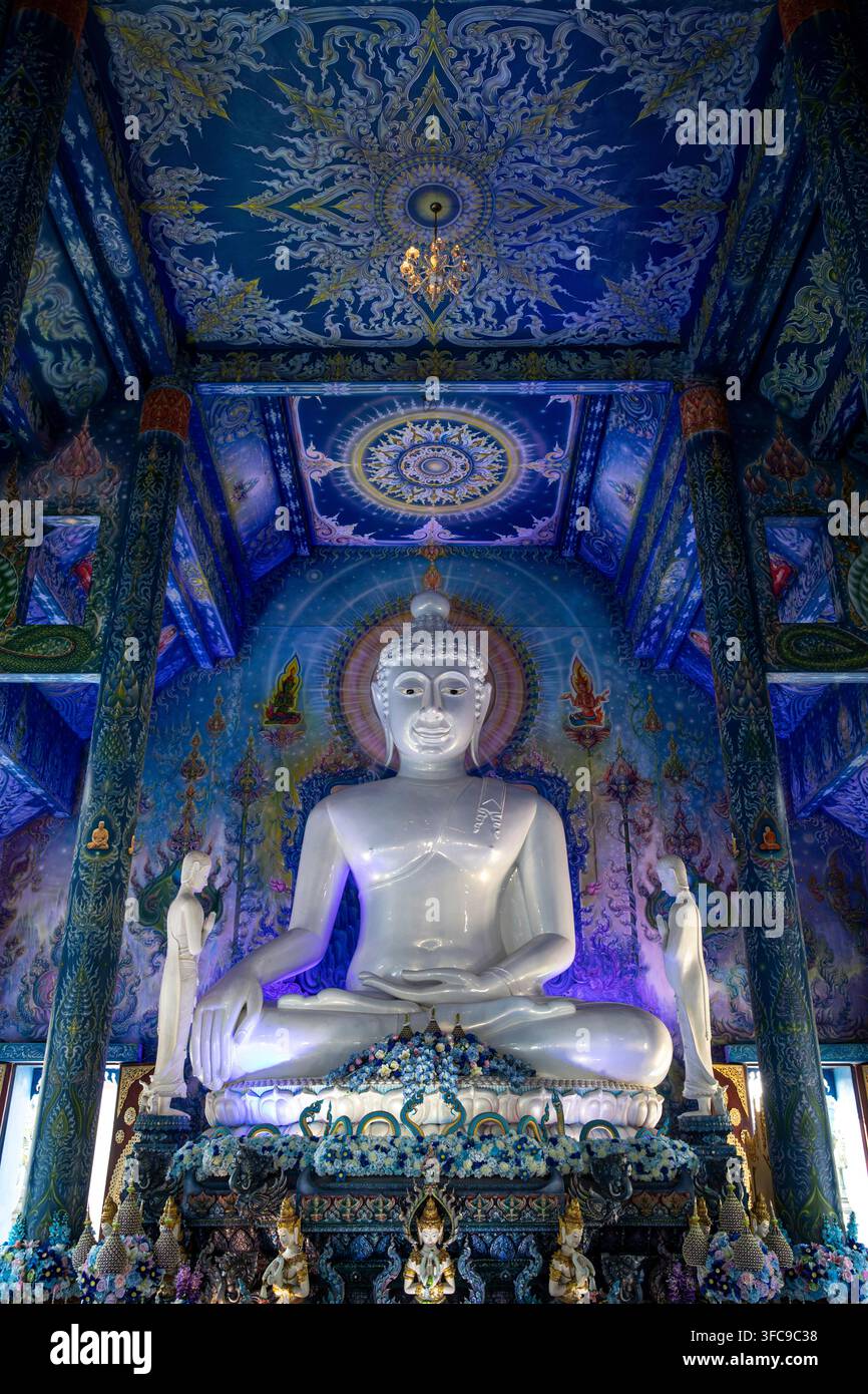 Wat Rong Suea Ten (Blauer Tempel) in Chiang Rai, Thailand Stockfoto