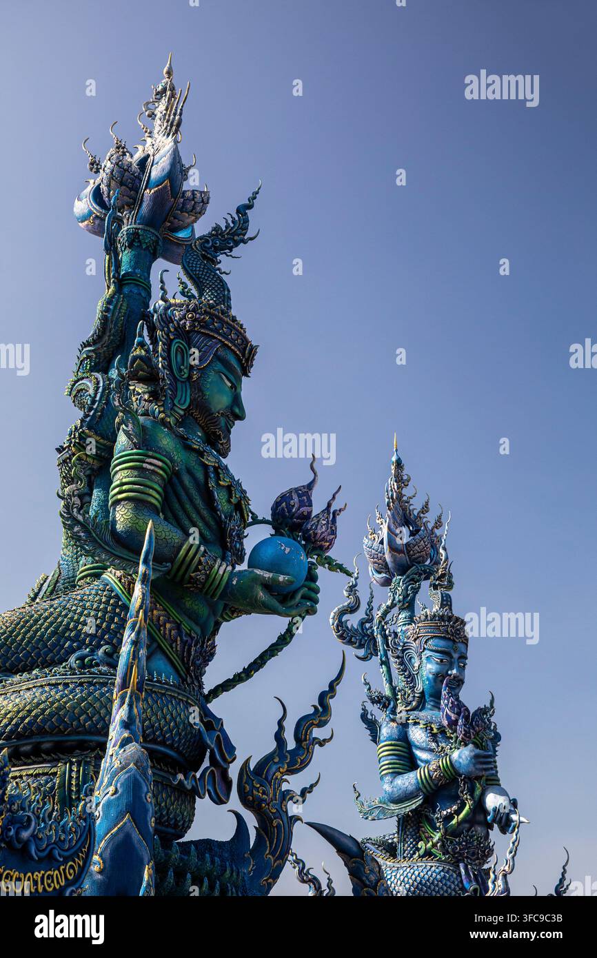 Wat Rong Suea Ten (Blauer Tempel) in Chiang Rai, Thailand Stockfoto