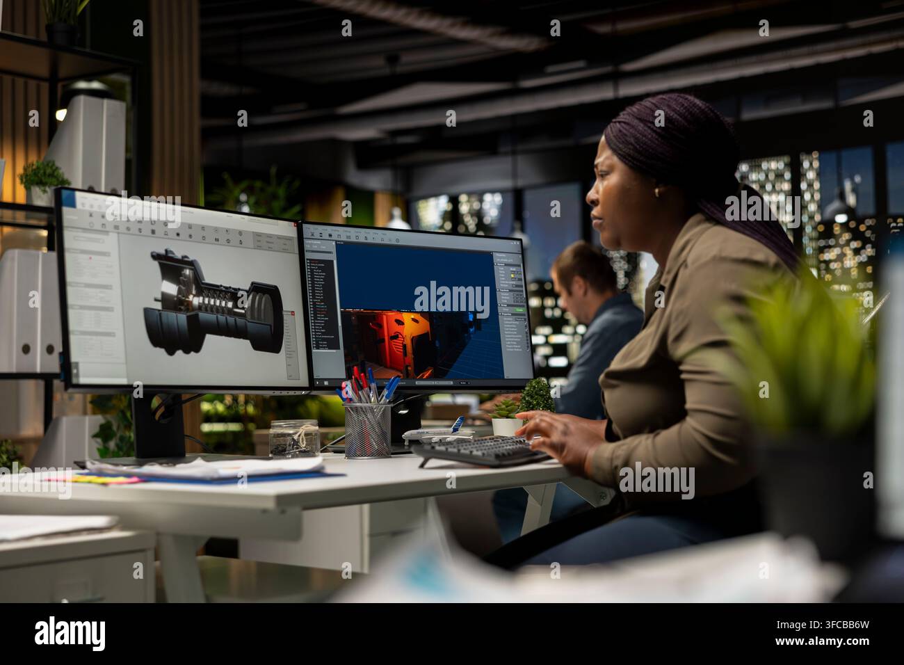 Spieleentwickler erstellt marsbasierte virtuelle Station mit KI-Werkzeugen. Futuristisches Programm verarbeitet Daten mit maschinellem Lernen und Automatisierung zur Optimierung Stockfoto