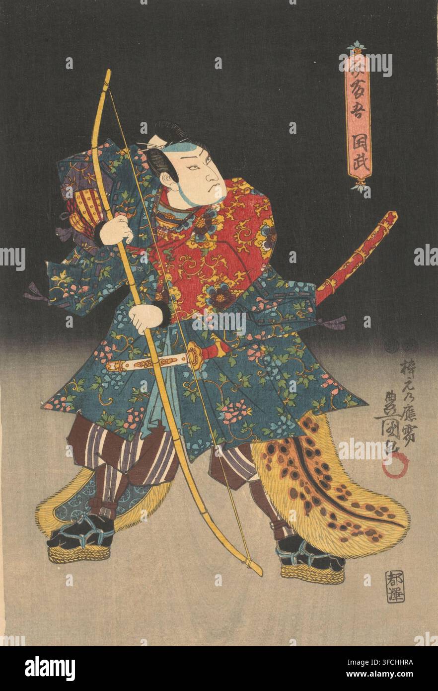 Schauspieler als Bogenschütze, Druck, Mann als Bogenschütze mit Beinschützern aus Hirschhaut und einem Bambusbogen, bei Nacht. Dies ist eine Szene aus dem Kabuki-Stück 'Motomishi hana otogi Heike', in der Schauspieler Ichikawa Kodanji IV die Rolle des Bogenschützen Saitôgo Kunitake, auch bekannt als Hasebe Nobutsuna, spielt. Linkes Blatt eines Viererteils., Druckgraphiker: Utagawa Kunisada (I), Japan, 1847, Papier, Farbholzschnitt, schwarzer Linienstock mit Farbblöcken, Höhe 376 mm x Breite 258 mm, Linkes Blatt eines Viererteils (vollständig), Waffen des Bogenschützen: Bogen und Pfeil, Schauspieler (auf der Bühne)., Eine stehende Figur in Farbe Stockfoto