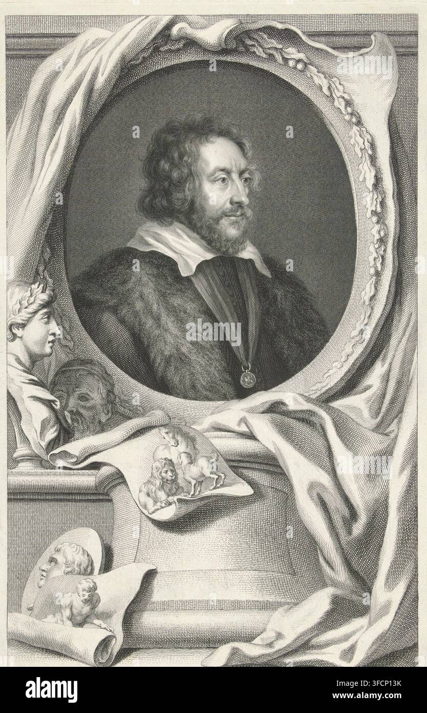 Porträt von Thomas Howard, 2. Earl of Arundel, Druck, Porträt des englischen Staatsmanns und Kunstsammlers Thomas Howard, 2. Earl of Arundel. Geformte Büsten und Zeichnungen auf Papier unter dem Porträt., Kupferstecher: Jacob Houbraken, Amsterdam, nach einem Gemälde von Peter Paul Rubens, 1743, Papier, Radierung, Stich, Radierung und Stich, Probedruck, Höhe 371 mm x Breite 238 mm, Person, Thomas Howard, Skulptur, Reproduktion eines Skulpturstücks, Zeichnung., Ein oval gerahmtes Porträt eines bärtigen Mannes in Dreiviertelansicht, der einen pelzgefütterten Umhang und einen breiten Kragen trägt, mit einem Anhänger an einem Stockfoto
