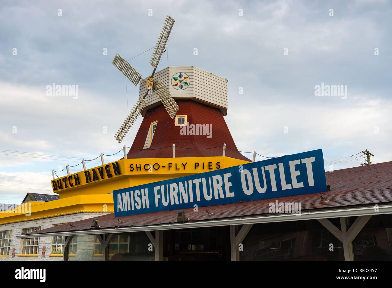 Ronks, Pennsylvania - Vereinigte Staaten - 24. August 2026: Die berühmte Dutch Haven Shoo-Fly Pie Bakery auf der historischen Lincoln Highway in Ronks, Pennsyl Stockfoto