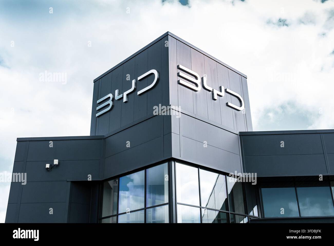 BYD, Fahrzeugausverkauf und Garage, Linwood, Schottland, UK Stockfoto