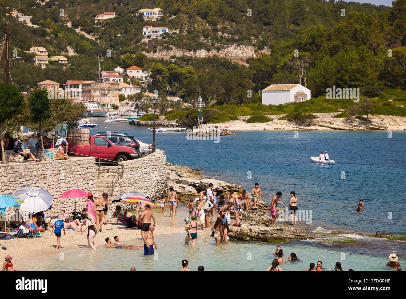 Paxos, Griechenland, Hafenpromenade Gaios Marina Stockfoto