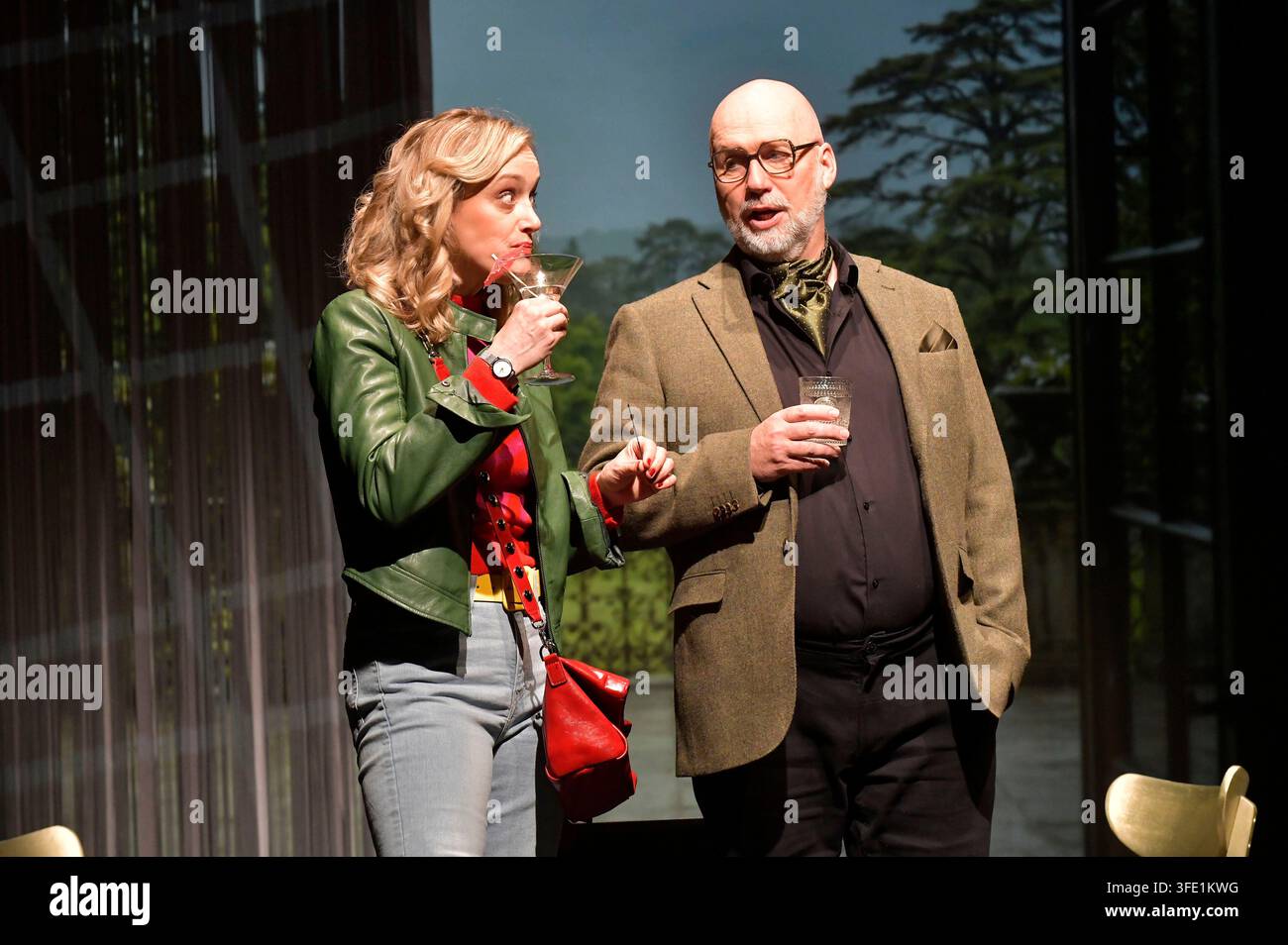 Judith Richter und Martin Molitor bei der Foto-Probe für das Stück 'Putsch - Anleitung zur Zerstörung einer Demokratie' im Schlosspark Theater. Berlin, 02.09.2026 Stockfoto