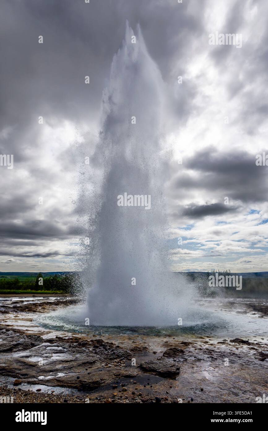 Strokkur-Geysir - Island Stockfoto