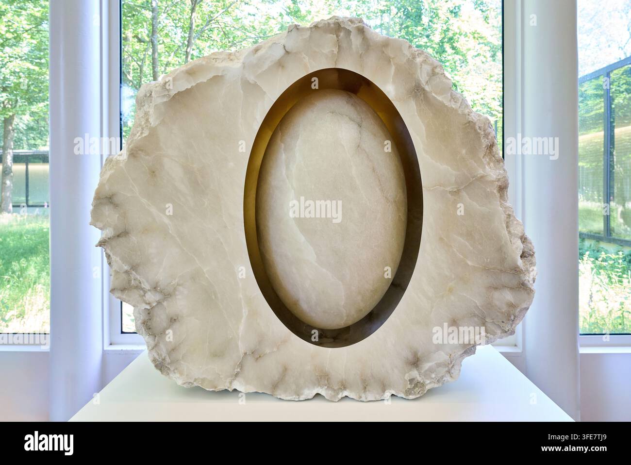 Ohne Titel, 2018, Alabaster, Anish Kapoor (Bombay 1954), Kröller-Müller-Museum, De Hoge Veluwe Nationalpark, Otterlo, Niederlande Stockfoto