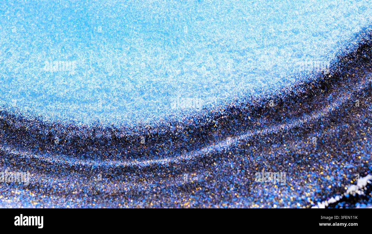 Mischung von Alkohol-Tinte in einer Makroaufnahme mit wirbelnden Farben und Mustern Stockfoto