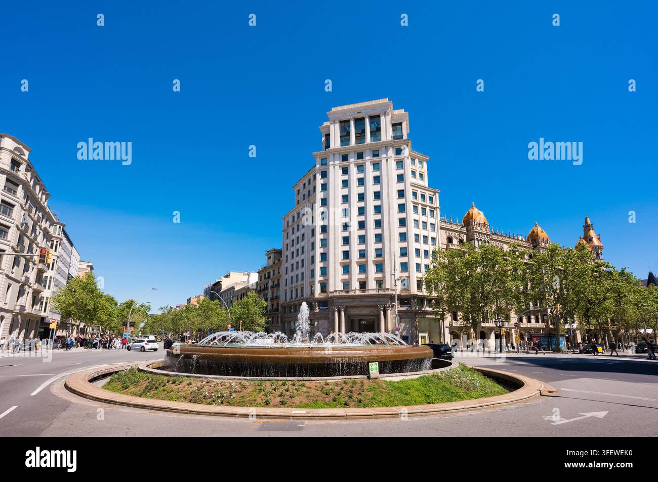 Monumentale Fontäne am Passeig de Gracia in der Stadt Barcelona Stockfoto