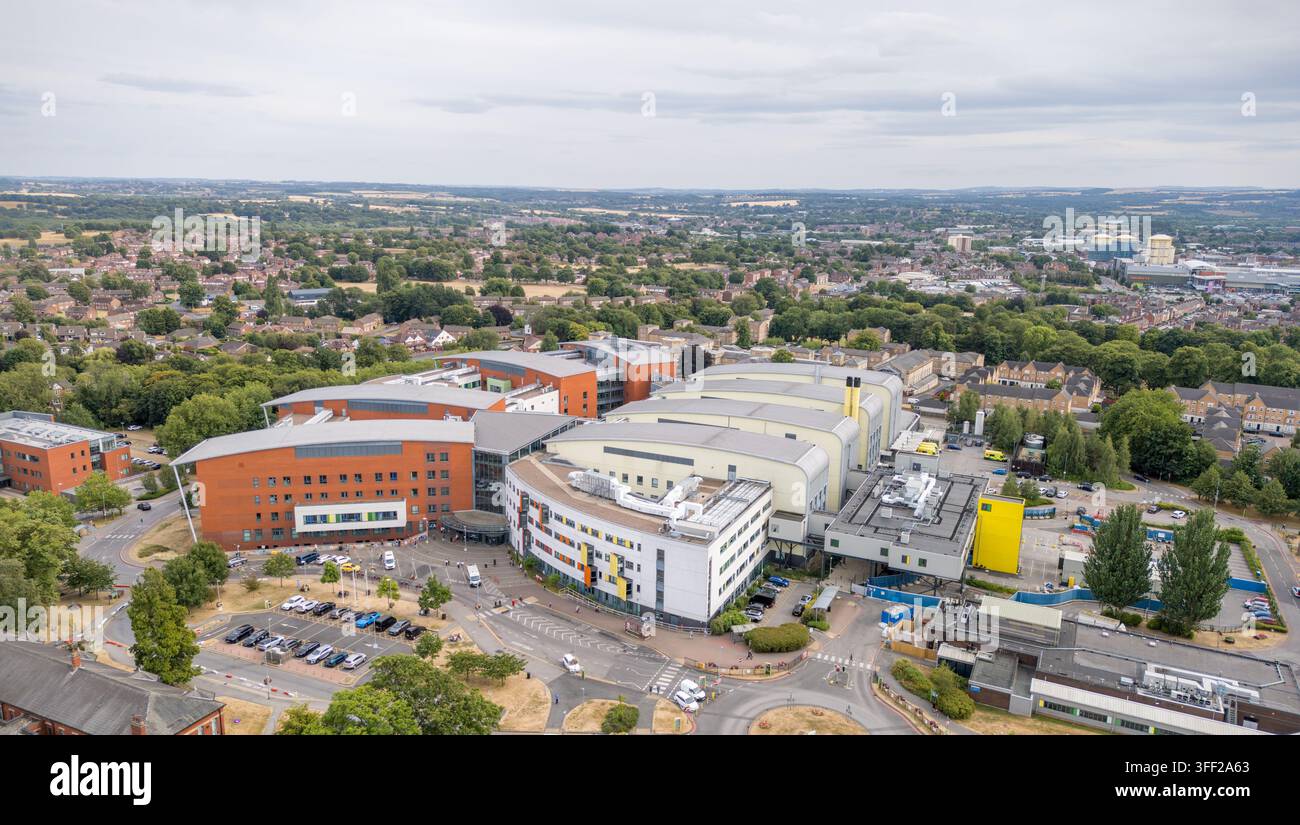 Pinderfields Hospital in Wakefield, West Yorkshire, ein großes NHS-Akuthospital, das die Stadt und die umliegende Region bedient. Stockfoto