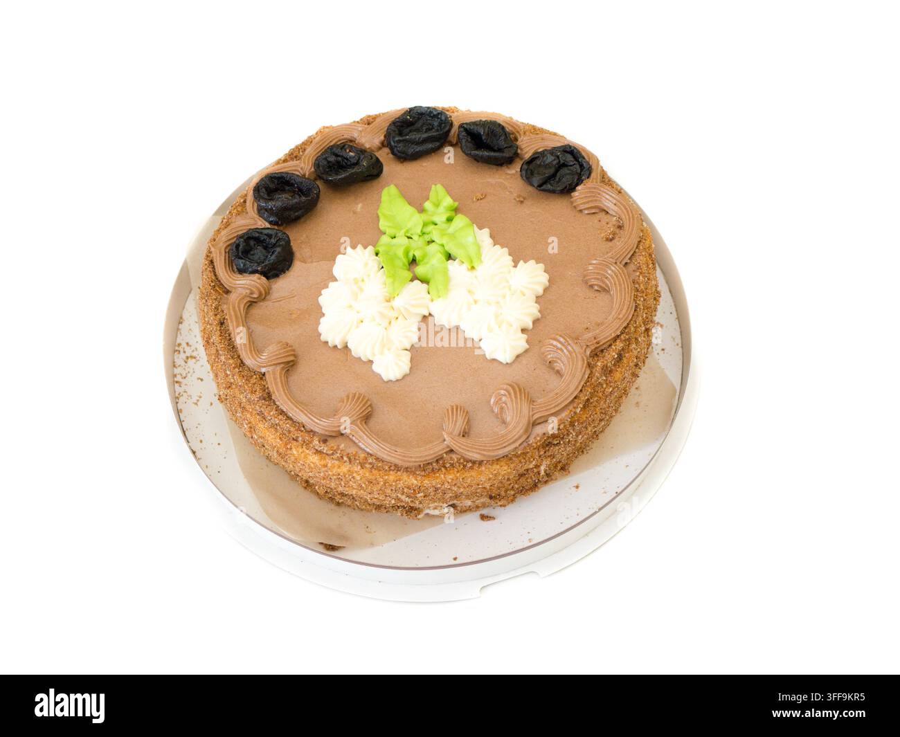 Schokoladenkuchen auf weißem Hintergrund. Stockfoto