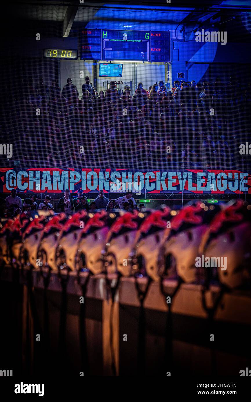 Salzburg, ÖSTERREICH, 03.SEZ.26 - Champions Hockey League, EC Red Bull Salzburg vs Koelner Haie Bild zeigt das Logo der Champions Hockey League. Foto Stockfoto