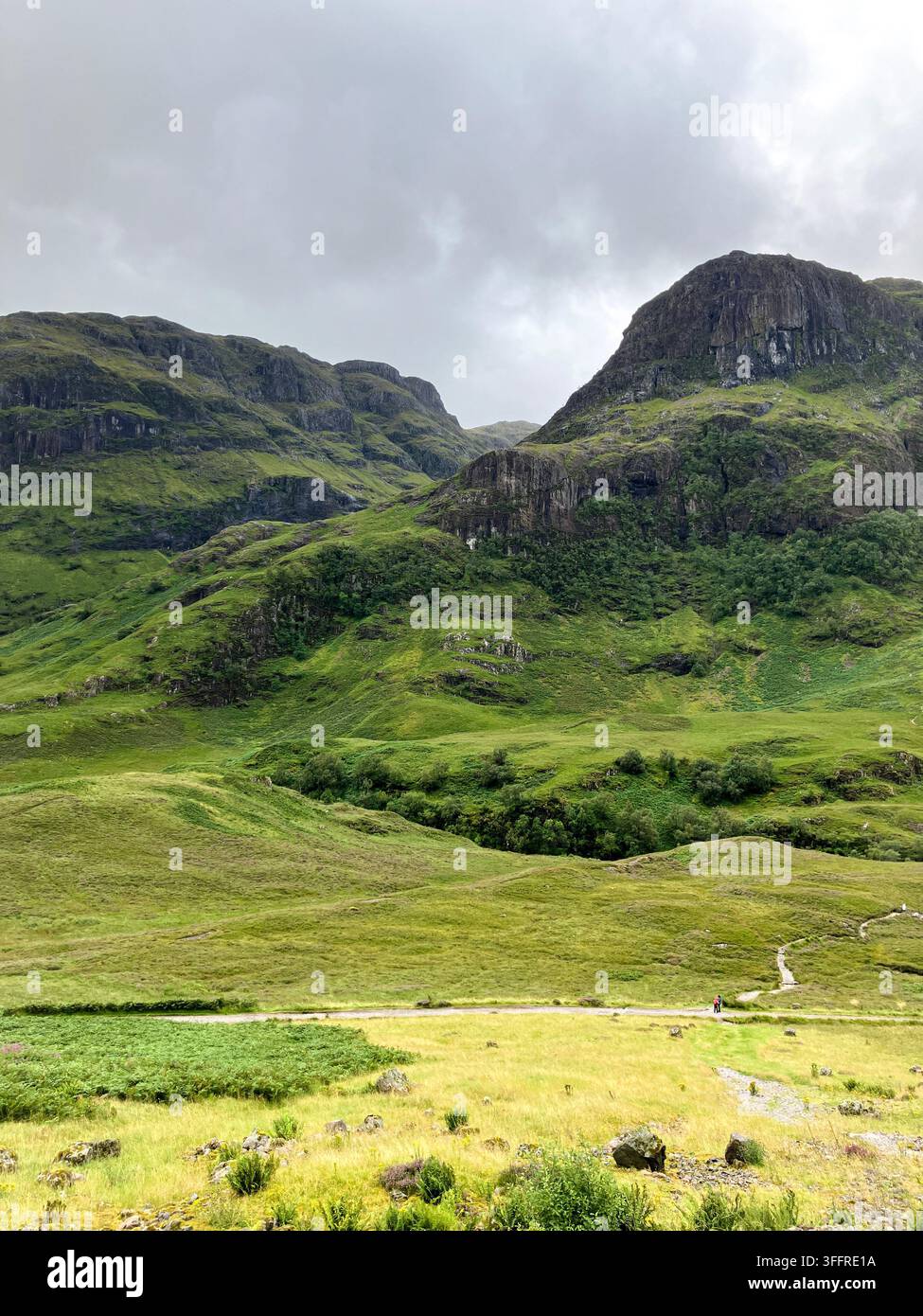 Panoramablick auf die Three Sisters of Glencoe in den schottischen Highlands, Schottland Stockfoto