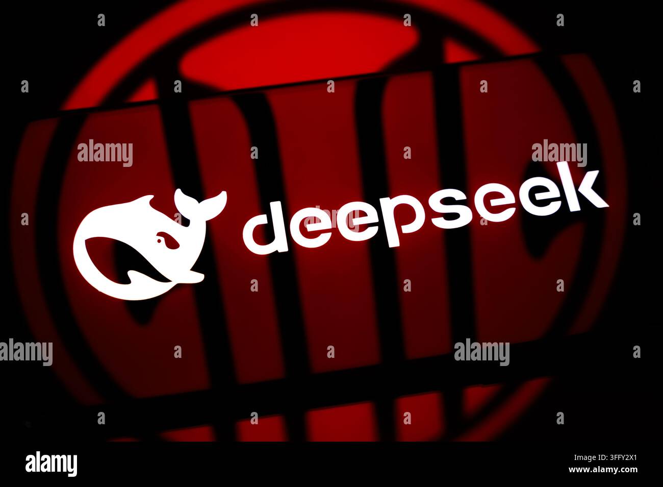 Paris, Frankreich – 10. September 2026: Deepseek-Künstliche-Intelligenz-Firmenlogo mit dem CITIC-Logo im Hintergrund Stockfoto