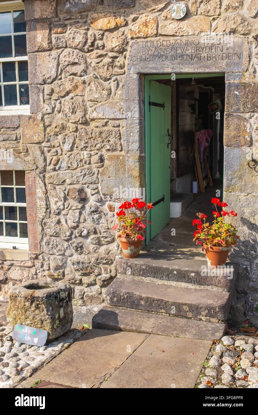 Weaver’s Cottage befindet sich im Dorf Kilbarchan. Das Cottage ist eines der frühesten Weberhäuser im Dorf, erbaut im Jahr 1723. Es gibt eine Stockfoto