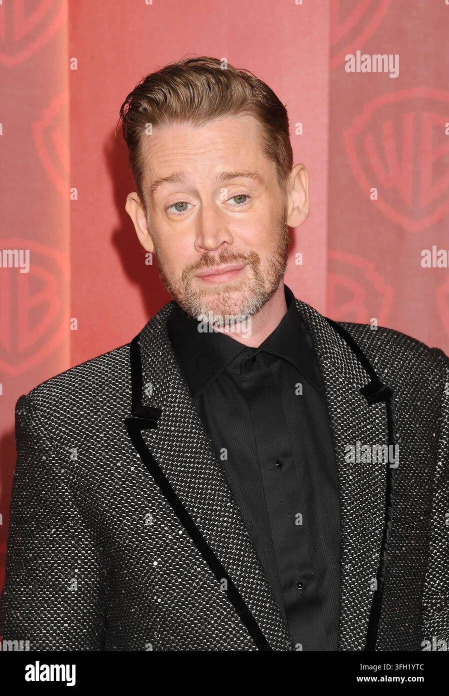 WEST HOLLYWOOD, KALIFORNIEN - 13. SEPTEMBER: Macaulay Culkin nimmt an der 78. PrimeTime Emmy Awards Nominees Celebration der Warner Bros. Television Group teil in Stockfoto