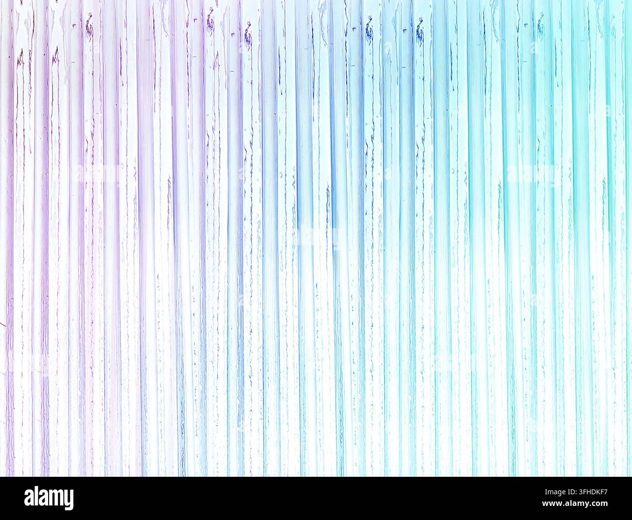 Textur von geripptem Glas, Nahaufnahme. Farbtoniert Stockfoto