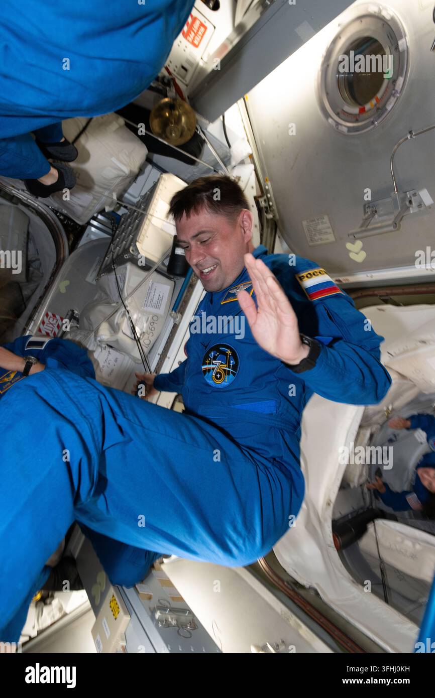 Roscosmos-Kosmonaut Andrey Fedyaev betritt die Internationale Raumstation, 14. Februar 2026 Stockfoto