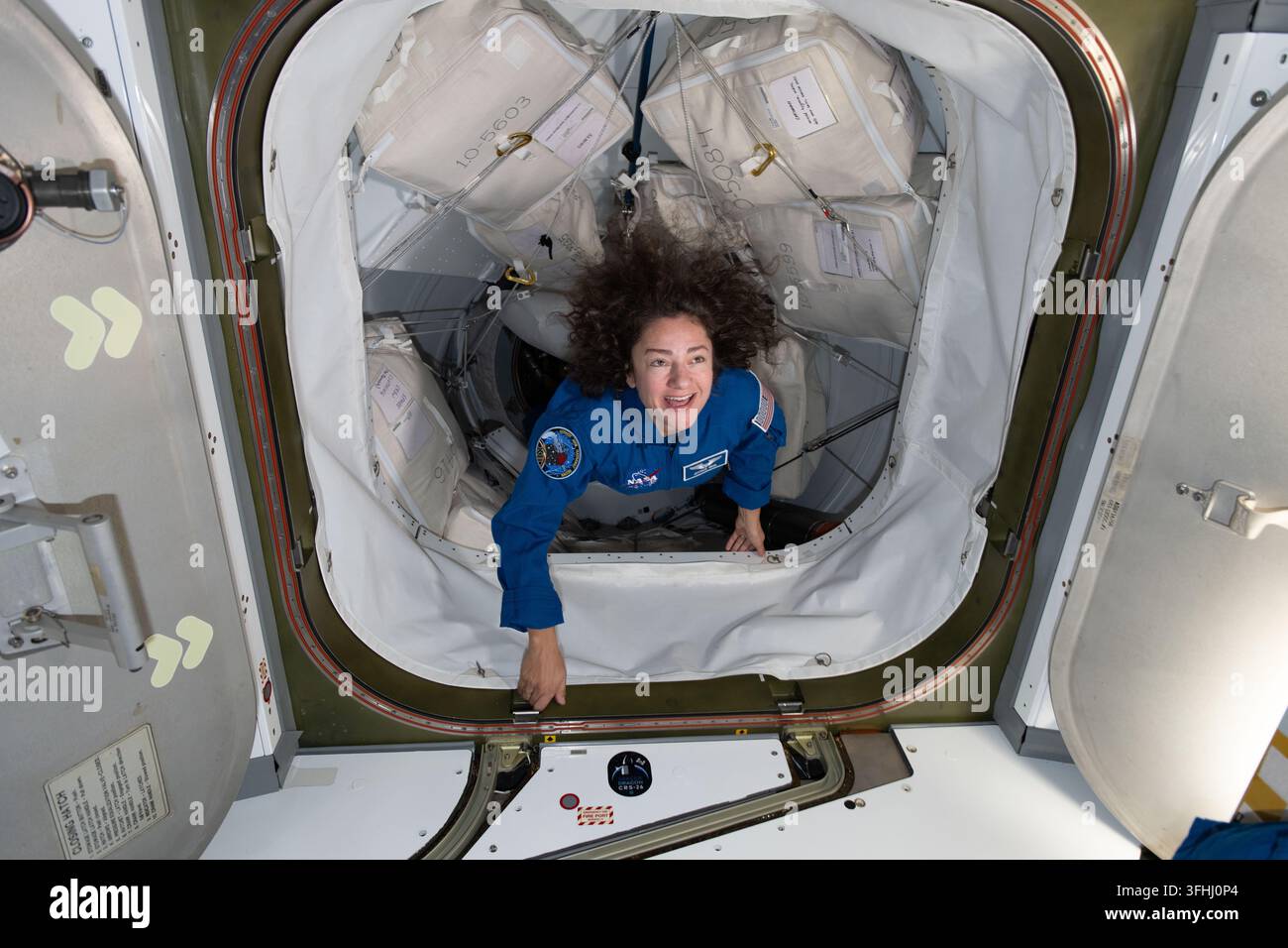NASA-Astronautin Jessica Meir betritt die Internationale Raumstation, 14. Februar 2026 Stockfoto