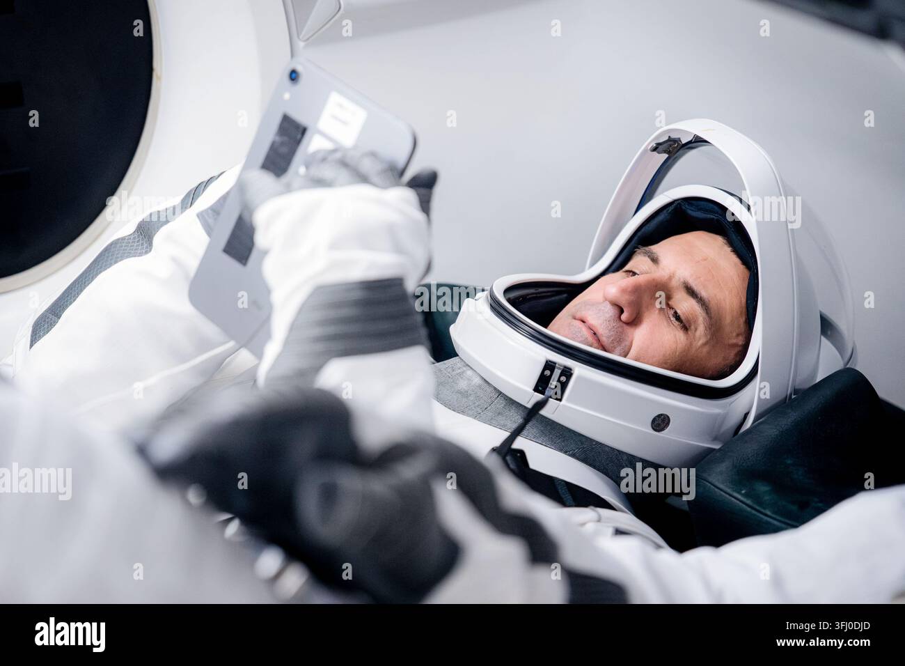 Roscosmos-Kosmonaut und SpaceX Crew-13-Missionsspezialist Sergej Teteryatnikov, 17. April 2026 Stockfoto