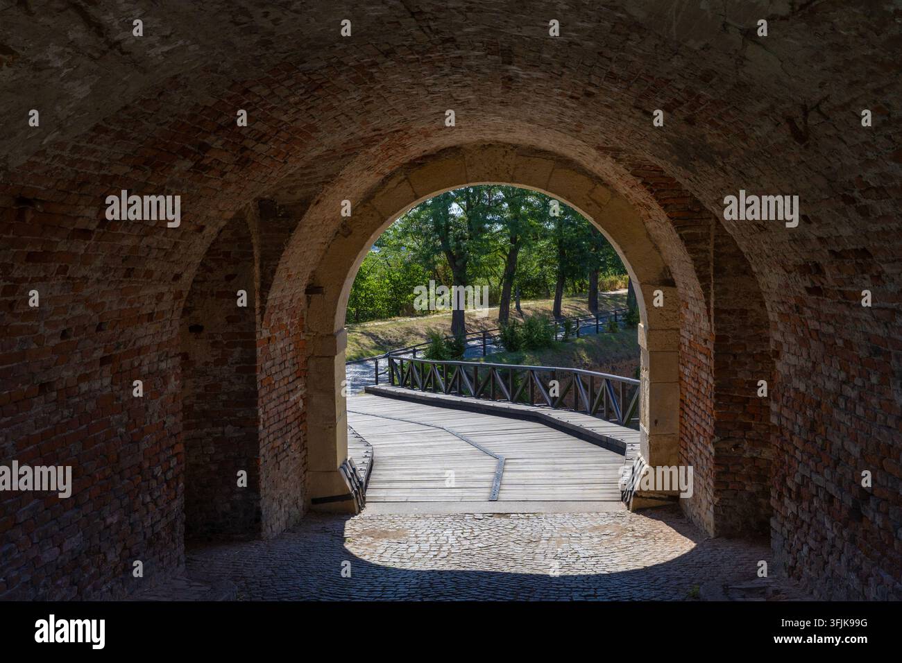 Eines der Eingangstore zur Petrovaradin-Festung (1692) in Novi Sad, Serbien Stockfoto