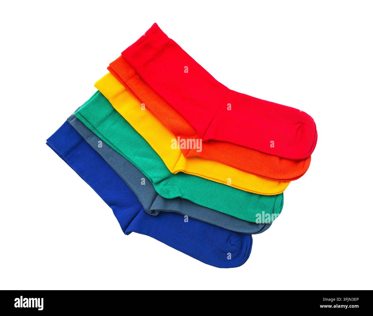 Reihe farbiger Socken isoliert auf Weiß, Ausschnittpfad Stockfoto