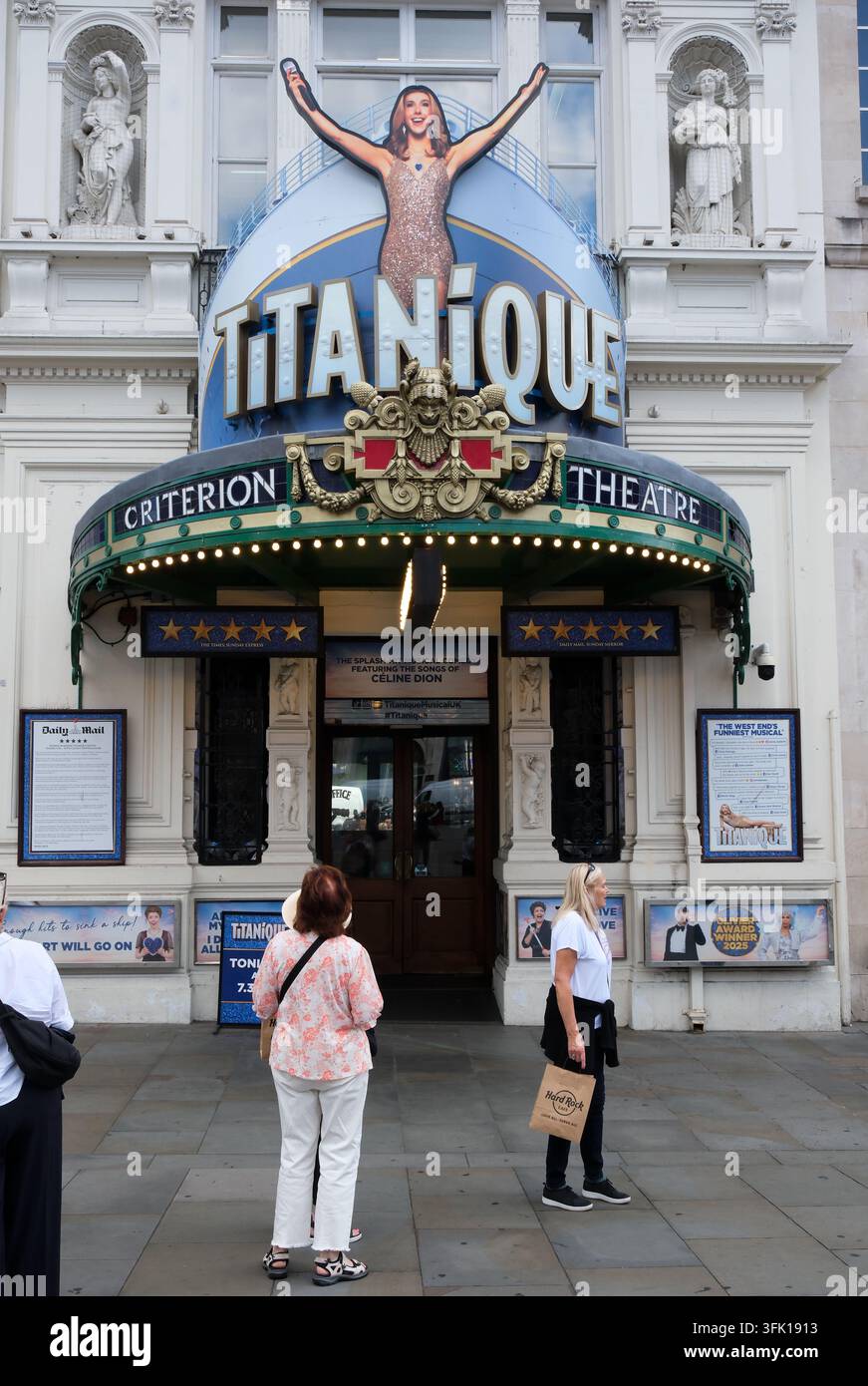 London, UK. 22. September 2026. Die Nostalgie-Industrie: Titanique: Eine Jukebox-Stil-Musicalkomödie mit dem Backkatalog von Céline Dion und der Geschichte des Titanic-Films von 1997.  Credit: Matthew Chattle/Alamy Live News Stockfoto