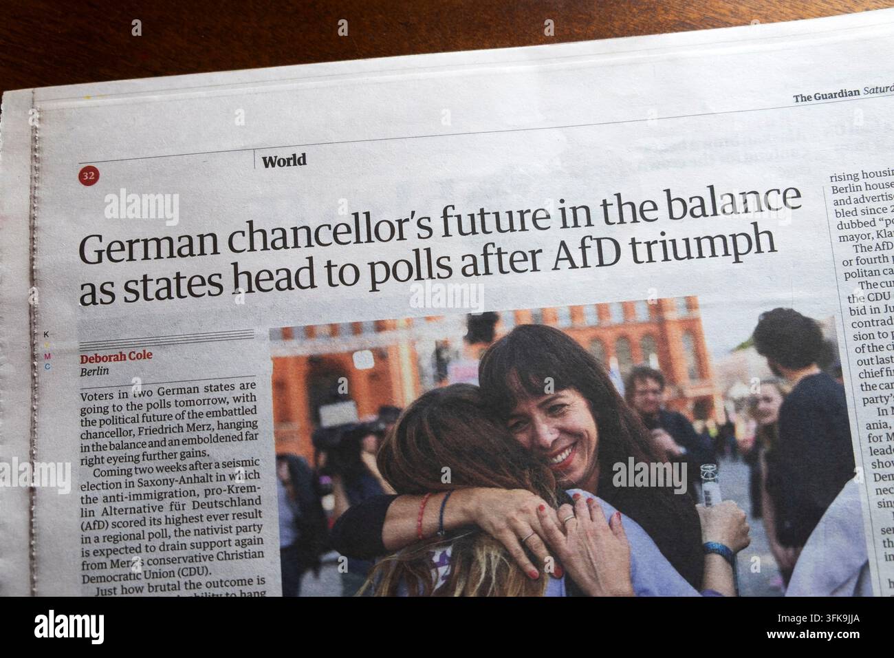 'Zukunft der deutschen Kanzlerin steht auf dem Spiel, während die Bundesländer nach dem AfD-Triumph zu den Wahlurnen gehen' Guardian-Zeitungsartikel Merz 19. September 2026 UK Stockfoto