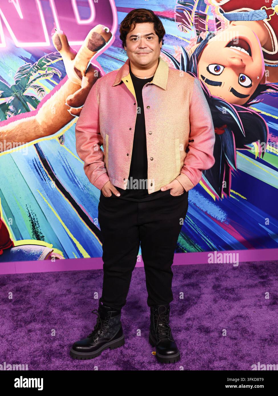 Los Angeles, Vereinigte Staaten. 24. Sep, 2026. LOS ANGELES, KALIFORNIEN, USA - 23. SEPTEMBER: Harvey Guillen kommt zur Los Angeles-Premiere von DreamWorks Animations ‚Vergessene Insel‘ von Universal Pictures im Lucas Museum of Narrative Art am 23. September 2026 in Los Angeles, Kalifornien, Vereinigte Staaten an. (Foto von Xavier Collin/Image Press Agency) Credit: Image Press Agency/Alamy Live News Stockfoto