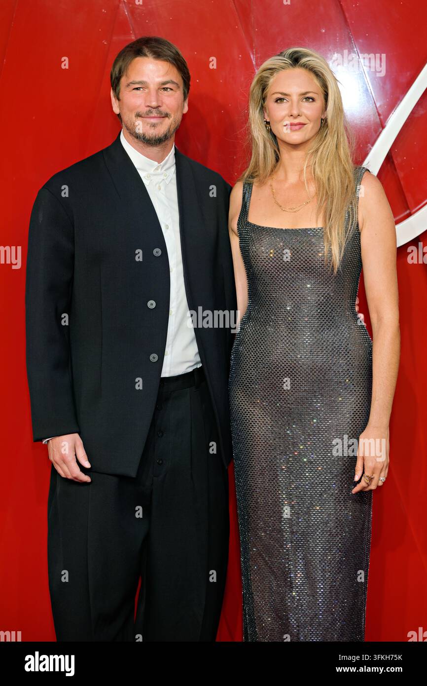 London, UK. 24. Sep, 2026. LONDON, ENGLAND - 24. SEPTEMBER: Josh Hartnett und Tamsin Egerton nehmen an der UK-Gala-Vorführung von "Verity" im Curzon Mayfair am 24. September 2026 in London, England, teil. (Foto von 李世惠/See Li/Picture Capital) Credit: See Li/Picture Capital/Alamy Live News Stockfoto