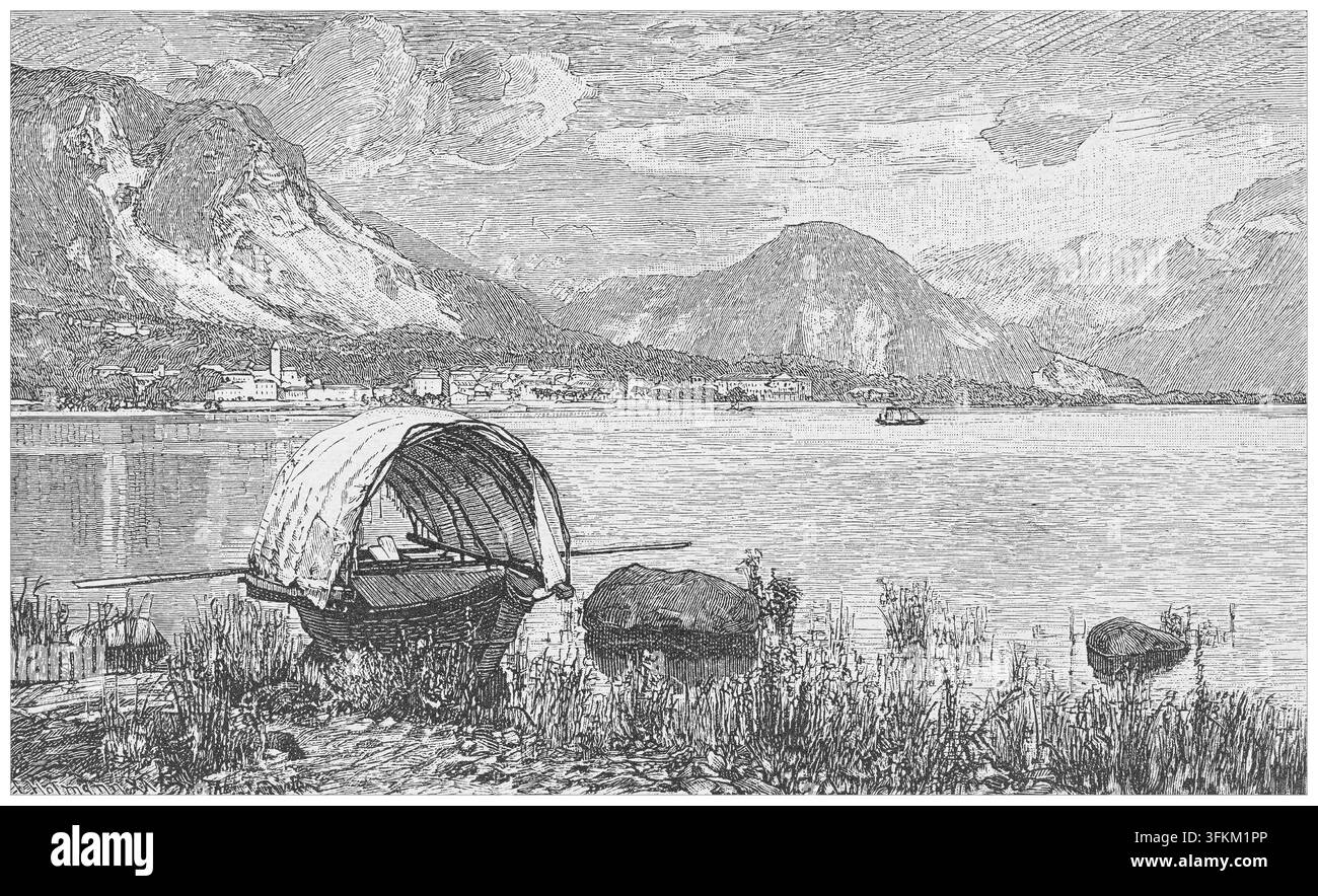 Malerische Uferlandschaft mit Boot, Felsen und fernen Bergen in der Dämmerung, Illustration aus dem 19. Jahrhundert. Stockfoto