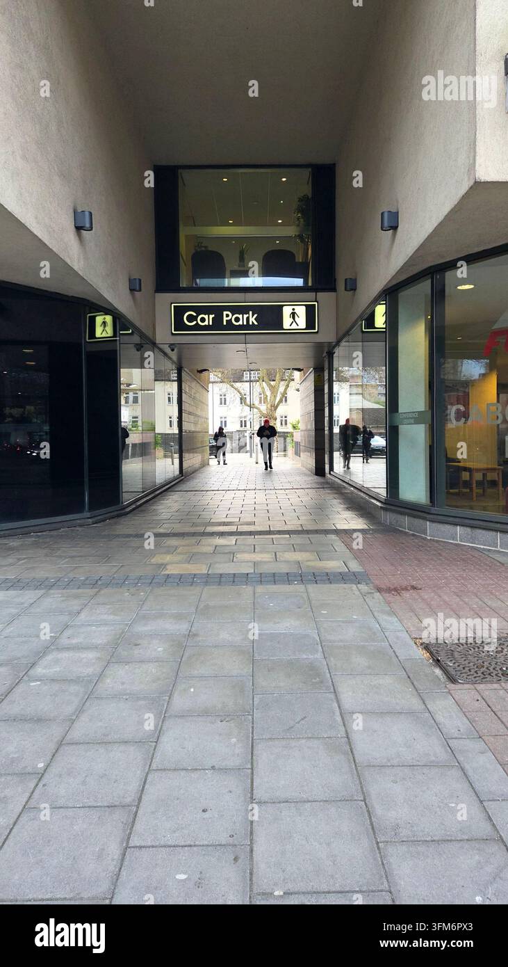 Cabot Circus, Bristol, 2026 - Smartphone-aufgenommenes Stockfoto
