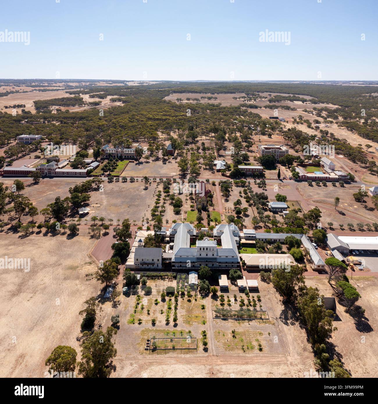 Luftbild des Benediktinerklosters in New Norcia. Das Kloster wurde 1847 von spanischen Mönchen gegründet und ist einzigartig in Australien. Westaustralien Stockfoto