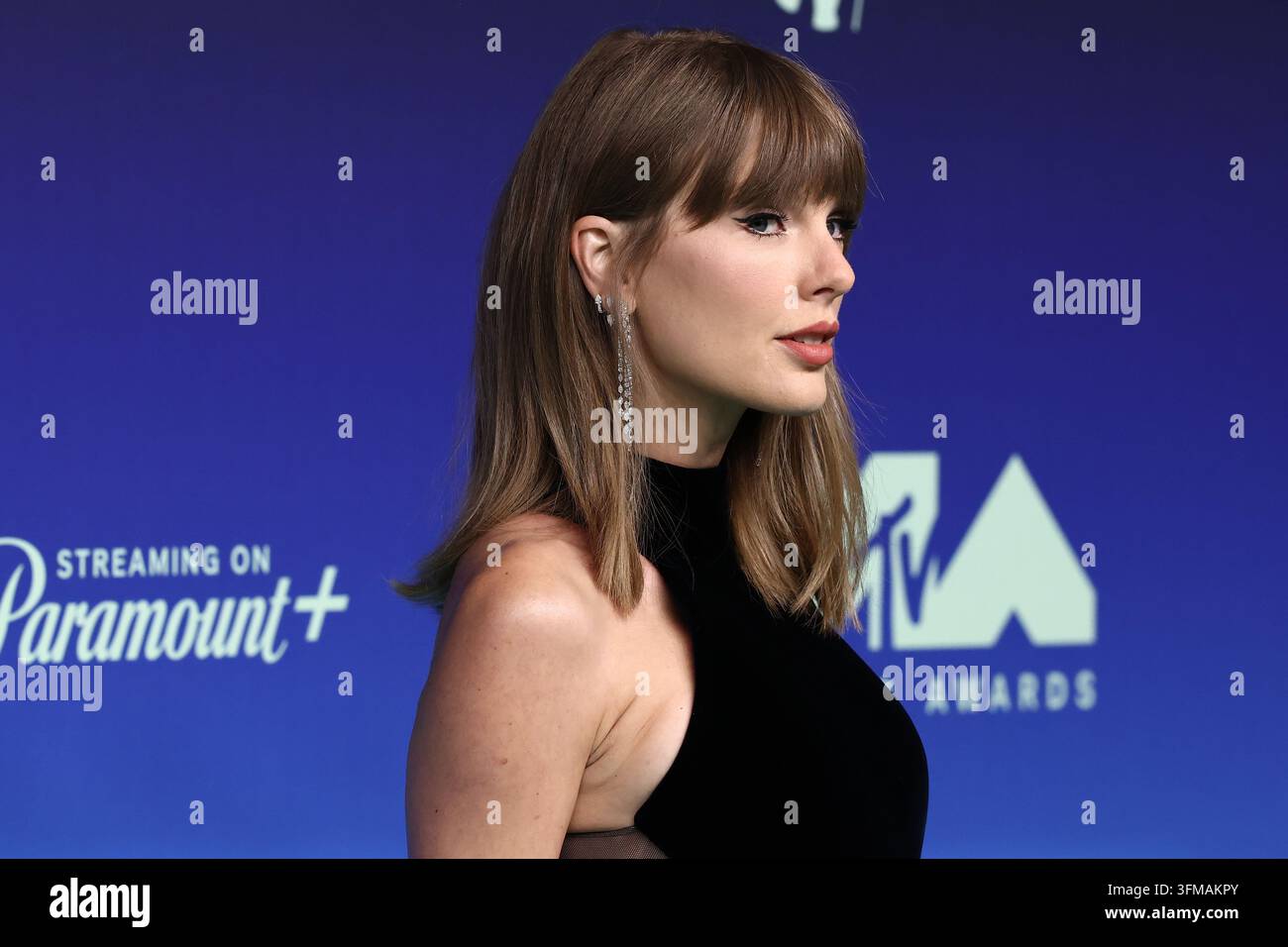 Los Angeles, Vereinigte Staaten. 27. September 2026. Taylor Swift trägt Tamara Ralph FW26 Couture, Leviev-Ohrringe und Etho Maria- und Forever Diamonds-Ringe, gestylt von Joseph Cassell Falconer bei den MTV Video Music Awards 2026 im Peacock Theater bei L.A. Live am 27. September 2026 in Los Angeles, Kalifornien, Vereinigte Staaten. (Foto von Xavier Collin/Image Press Agency) Credit: Image Press Agency/Alamy Live News Stockfoto