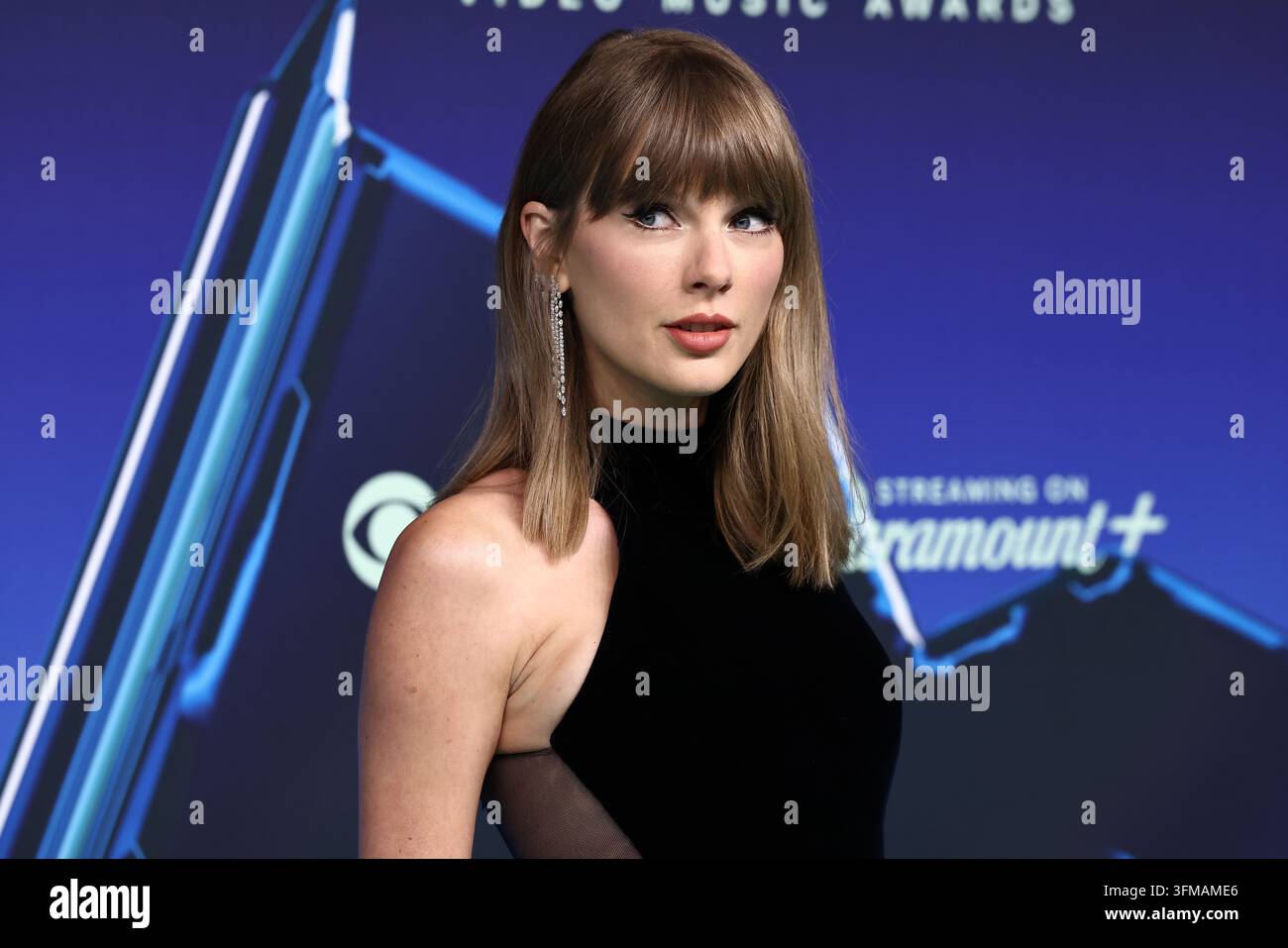 Los Angeles, Vereinigte Staaten. 27. September 2026. Taylor Swift trägt Tamara Ralph FW26 Couture, Leviev-Ohrringe und Etho Maria- und Forever Diamonds-Ringe, gestylt von Joseph Cassell Falconer bei den MTV Video Music Awards 2026 im Peacock Theater bei L.A. Live am 27. September 2026 in Los Angeles, Kalifornien, Vereinigte Staaten. (Foto von Xavier Collin/Image Press Agency) Credit: Image Press Agency/Alamy Live News Stockfoto