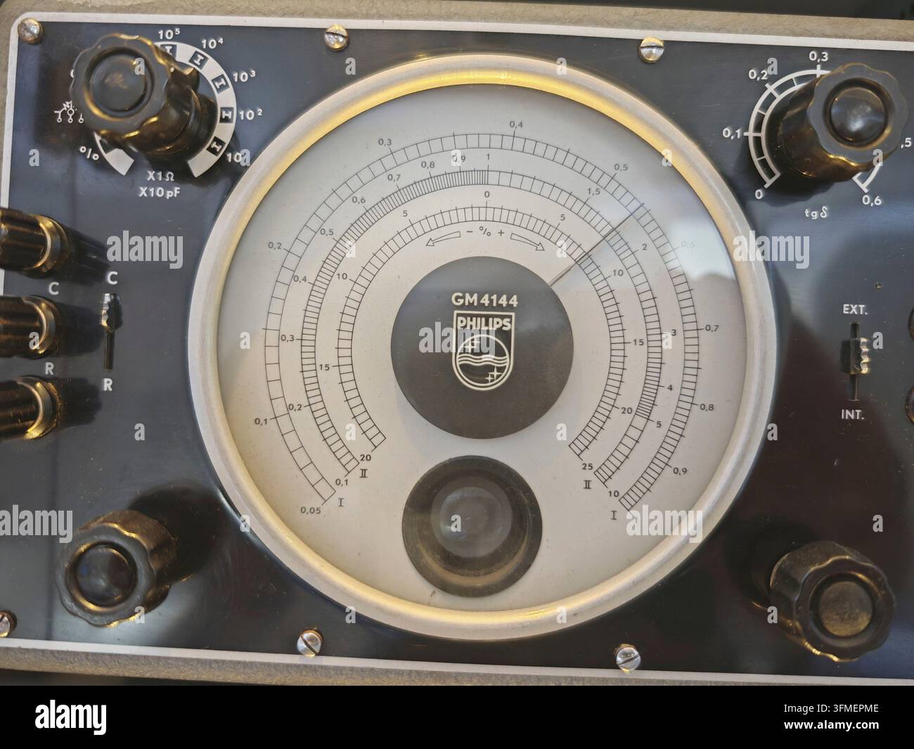 In einem Elektrotechnik-Labor an einer Forschungsinstitution oder Universität Stockfoto